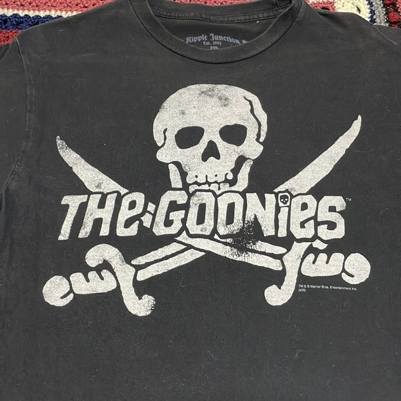 The Goonies Unisex T Shirt - M - Picture 2 of 4